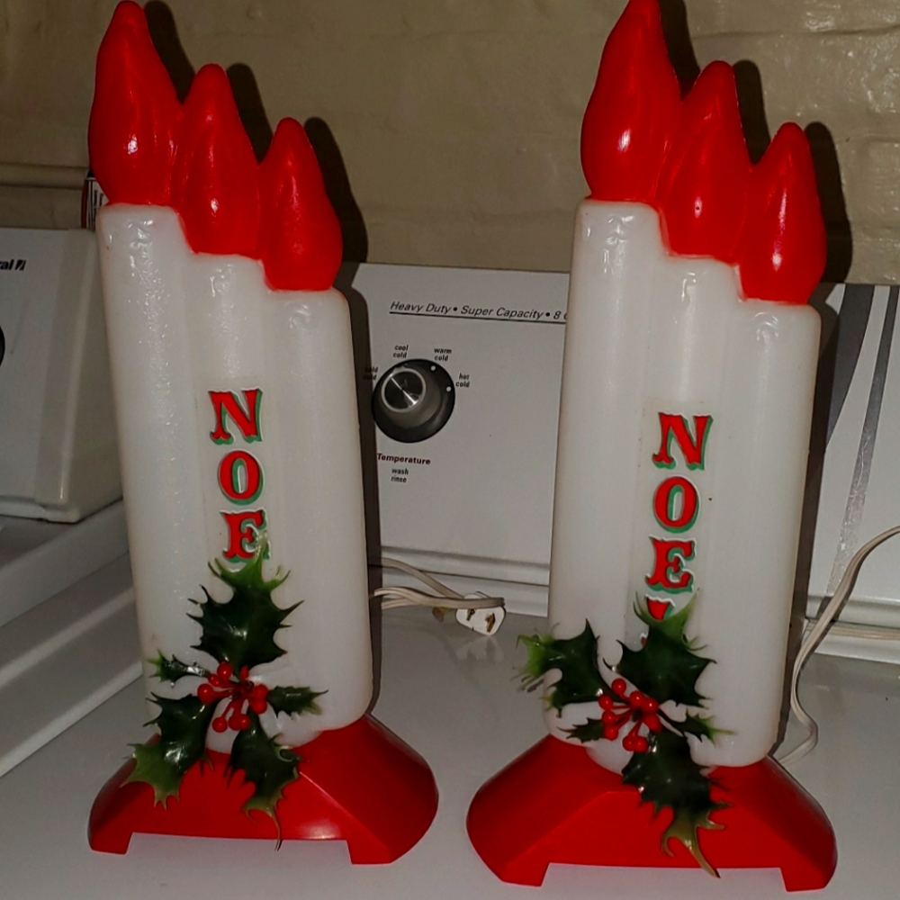 Retro vintage Christmas candle Is Empire blow mold. 18 in set of 2